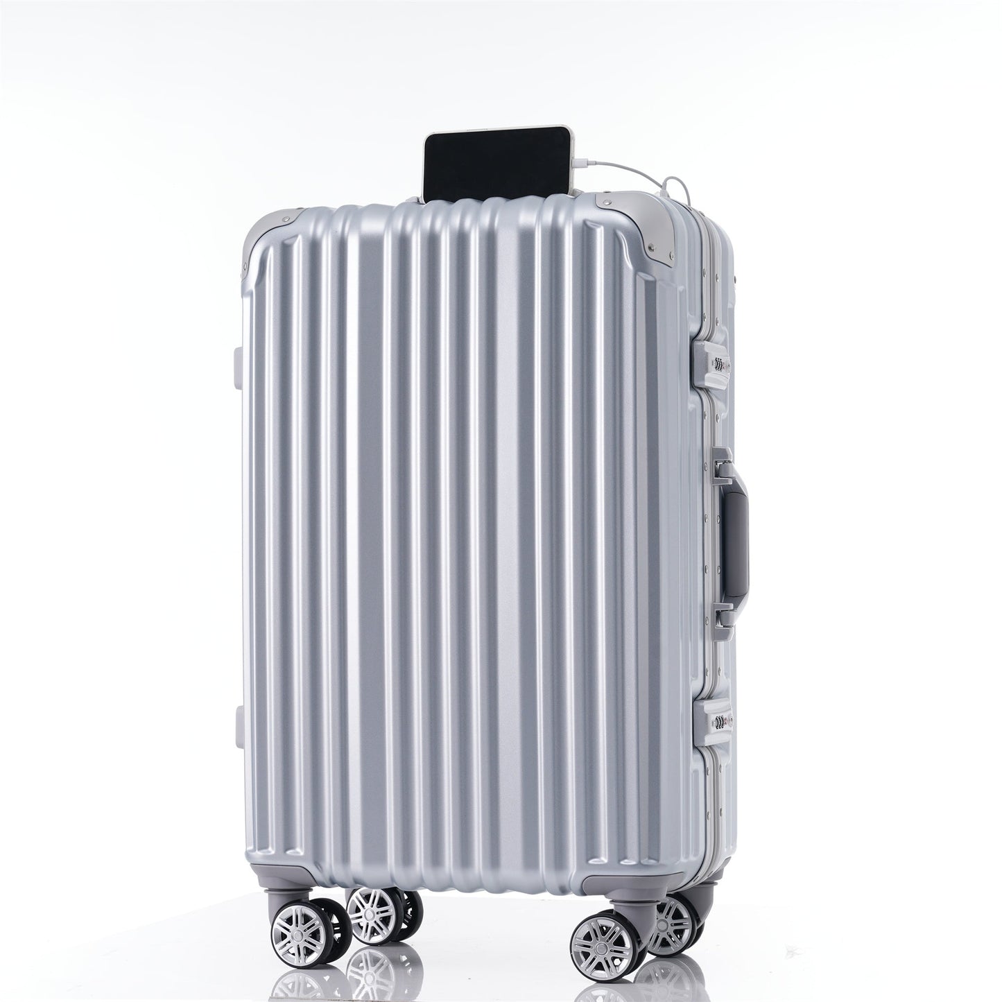 Carry-On Aluminum 24''